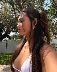 Victoria S.